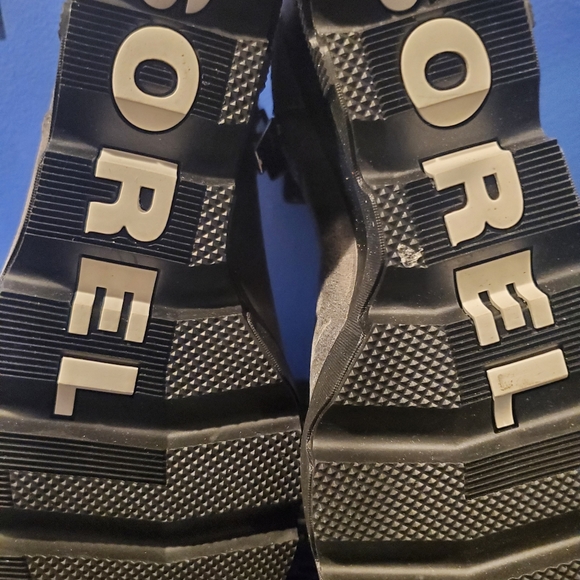 Sorel Joan Uptown Stud Booties - Picture 5 of 10